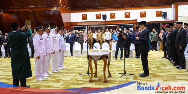 Achmad Marzuki Lantik Empat Pj Bupati News Banda Aceh